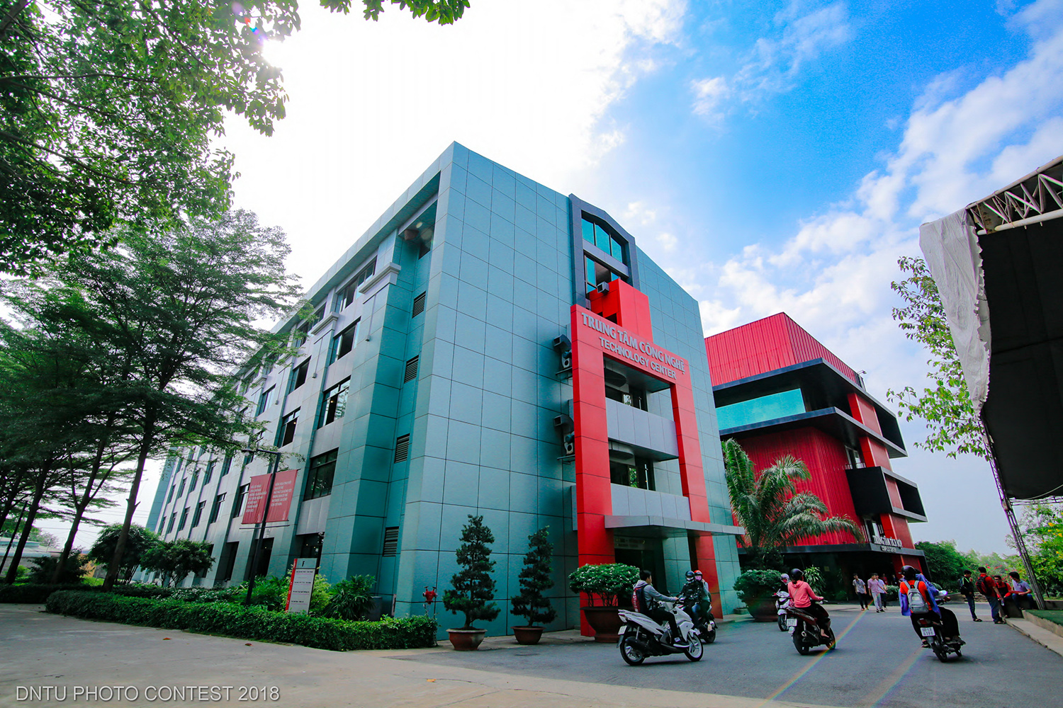 Trường Đại Học C&ocirc;ng Nghệ Đồng Nai học ph&iacute;
