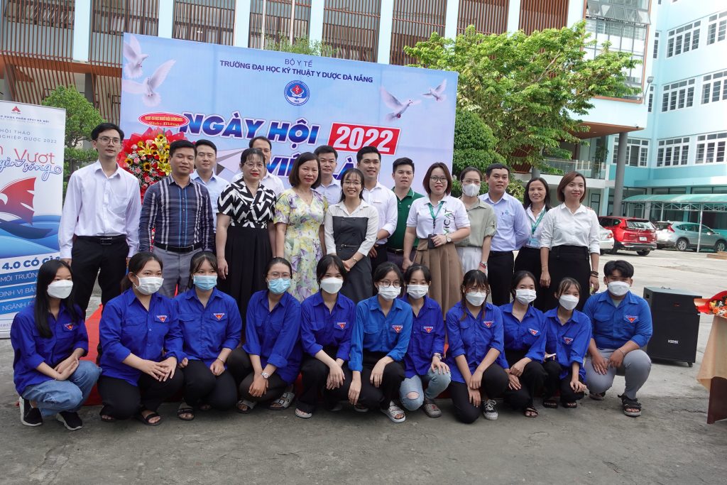 Trường Đại Học Kỹ Thuật Y Dược Đ&agrave; Nẵng c&ocirc;ng hay tư