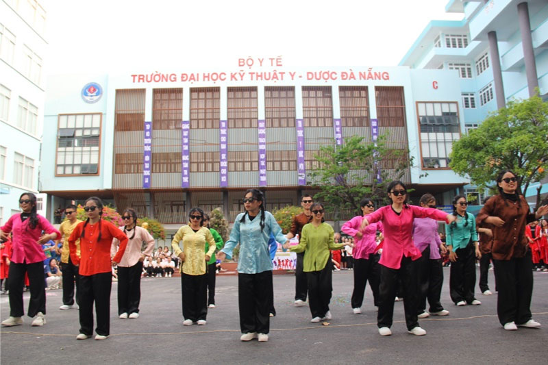 Trường Đại Học Kỹ Thuật Y Dược Đ&agrave; Nẵng c&oacute; tốt hay kh&ocirc;ng