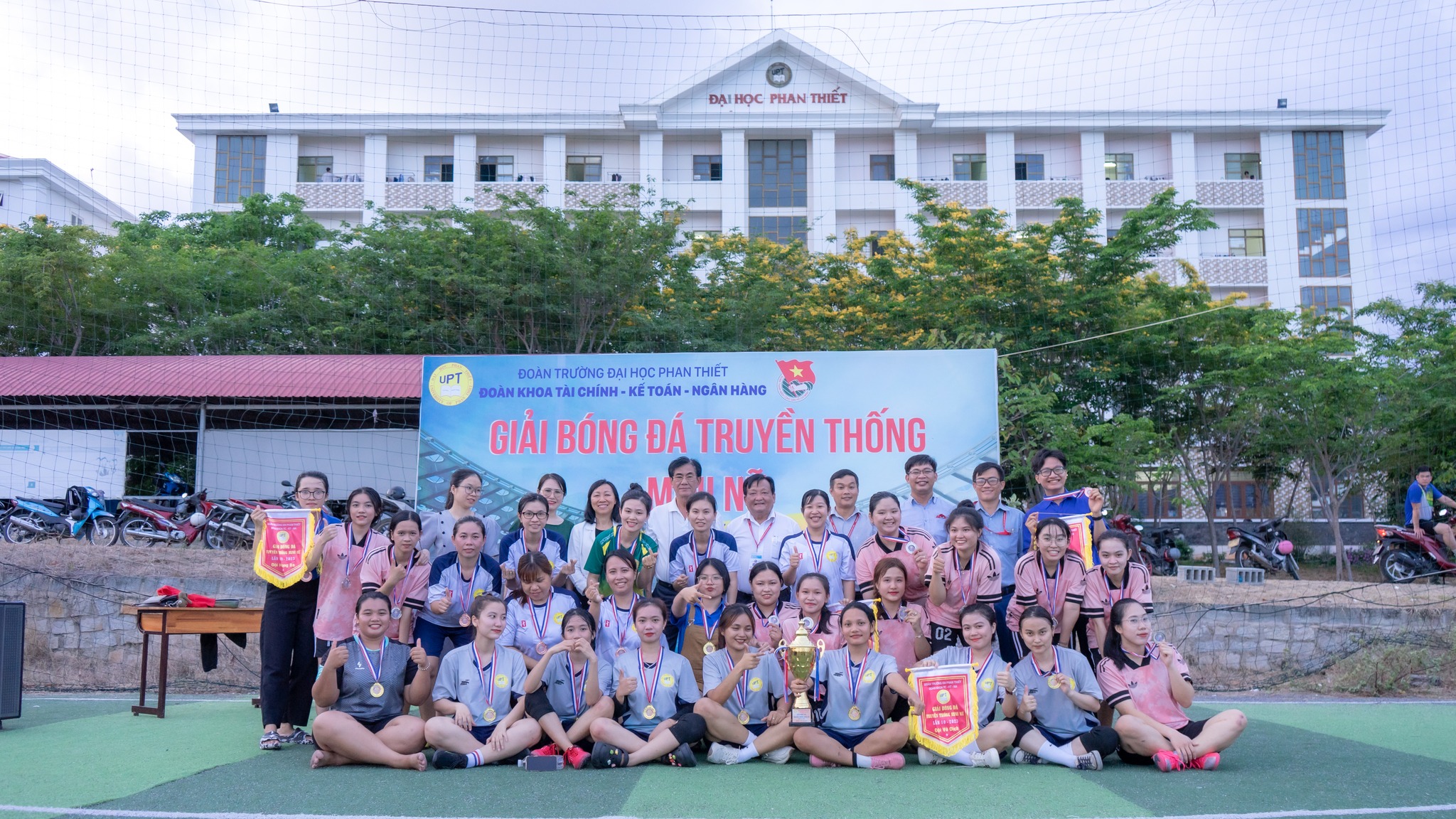 Trường Đại Học Phan Thiết c&ocirc;ng hay tư